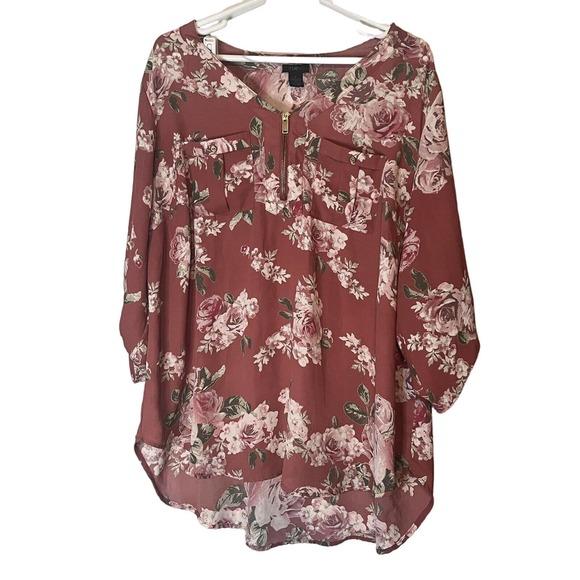 Rue+ Burgundy Floral Top, 1X, 1/4 Zip, Front Pockets, 3/4 Petal Sleeves - Picture 2 of 3